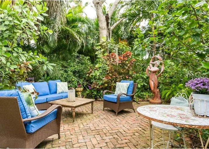 Chateau Gardens Hotel Lake Worth Beach