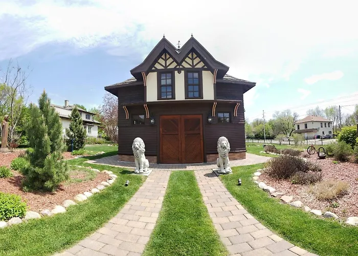 Chocolate Mansion Bed & Breakfast Sioux City