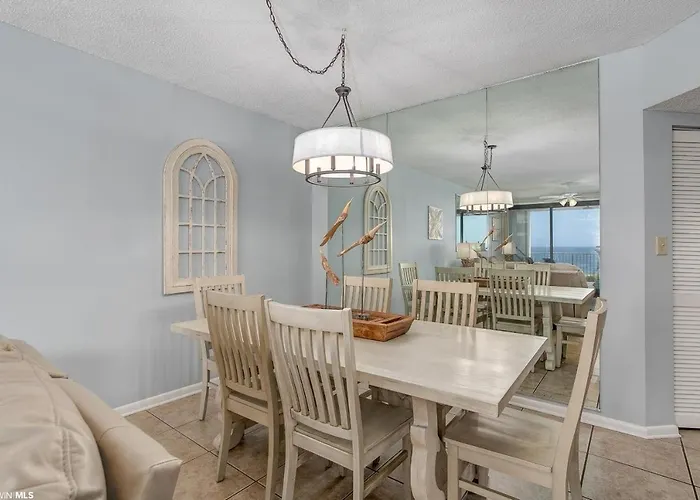 Windward Pointe - 404 - Amazing Views Huge Balcony 3 Bed