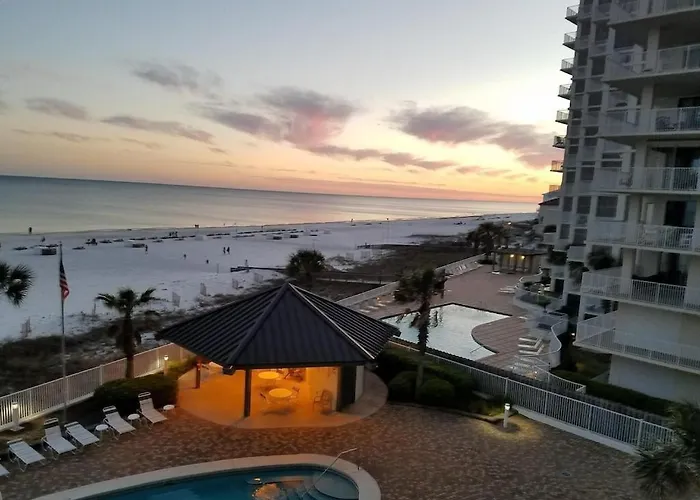 Windward Pointe - 404 - Amazing Views Huge Balcony 3 Bed