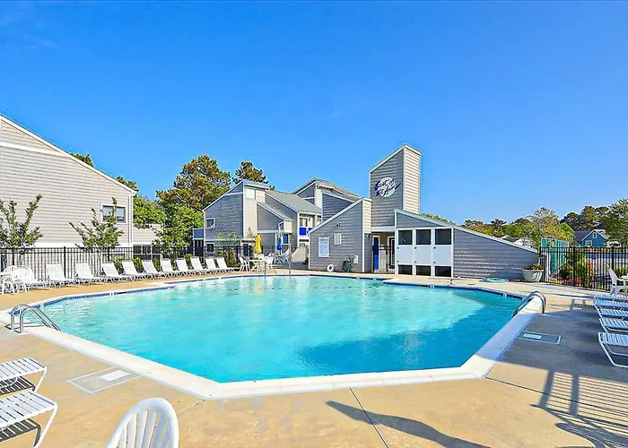 East Of The Sun --- 39770 East Sun Dr #112