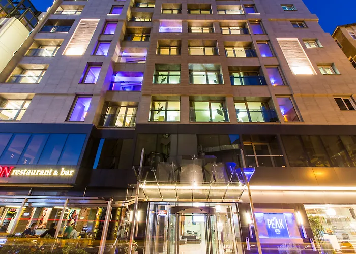 Ramada By Wyndham Istanbul Pera Taksim Hotel