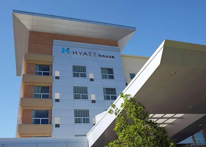 Hyatt House Atlanta Downtown Hotel