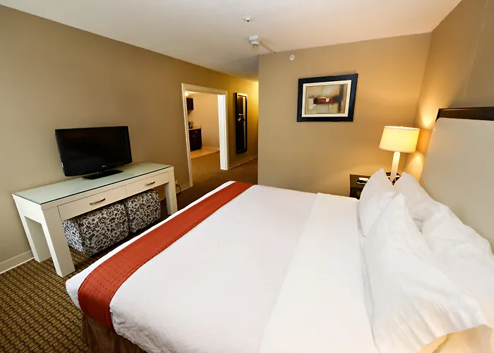 Holiday Inn & Suites Boston Peabody By Ihg