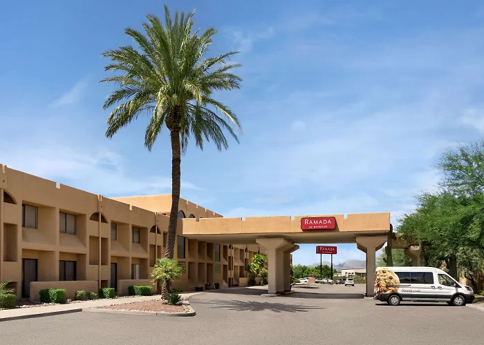 Ramada By Wyndham Tucson Airport Hotel Drexel Heights