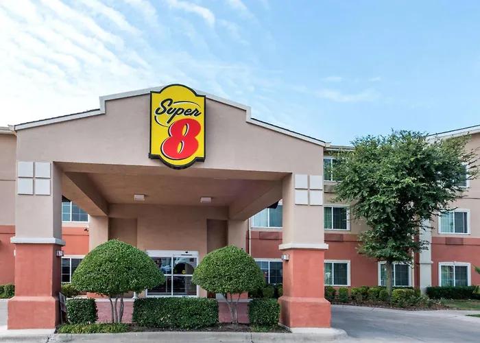 Super 8 By Wyndham Fort Worth North
