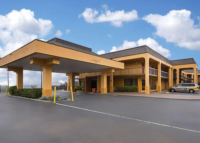 Quality Inn Airport - Southeast