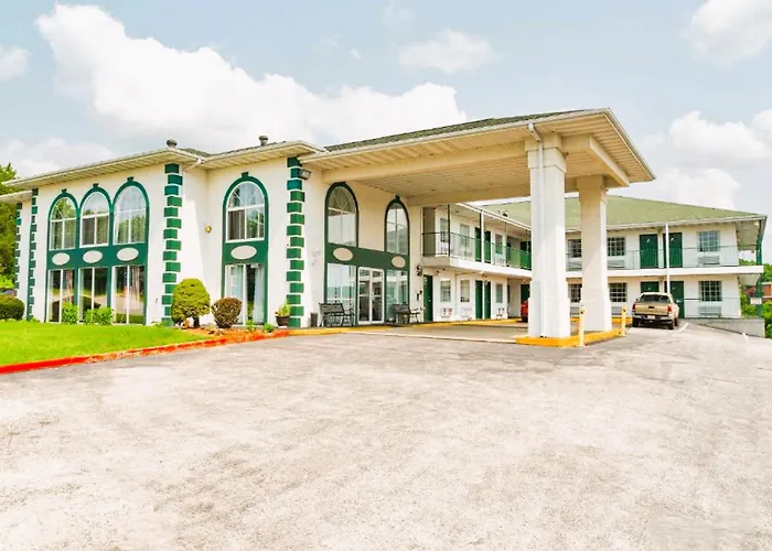 Evergreen Inn