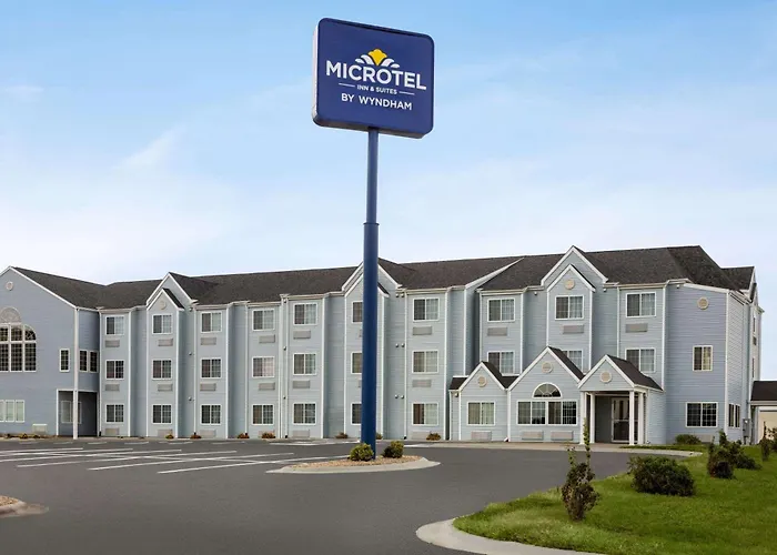 Microtel Inn & Suites Lincoln