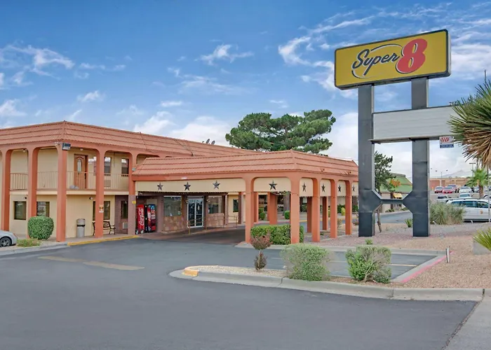 Super 8 By Wyndham El Paso Airport Hotel