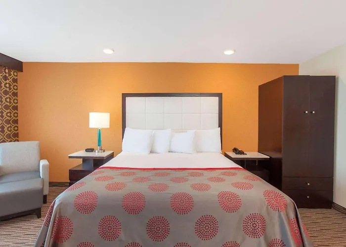 Ramada By Wyndham Culver City Los Angeles