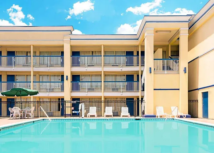 Days Inn By Wyndham Shreveport