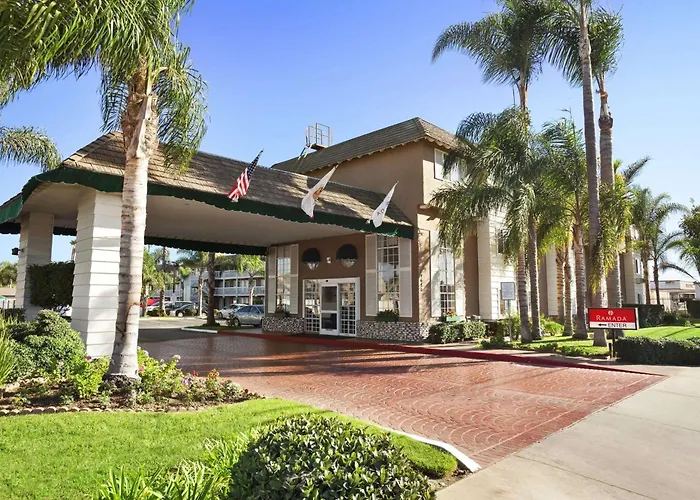 Ramada By Wyndham Costa Mesa/Newport Beach