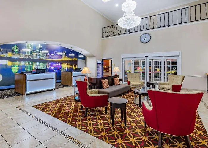 La Quinta By Wyndham Garland Harbor Point Hotel