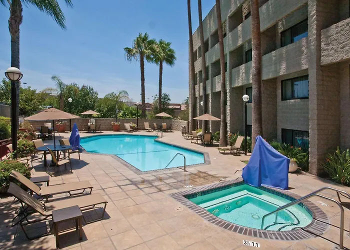 Doubletree By Hilton Rosemead Hotel
