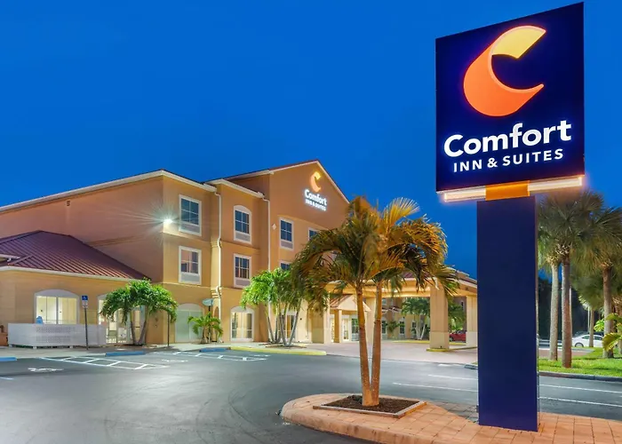 Comfort Inn & Suites Fort Myers Airport