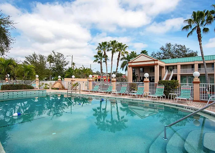 Ramada Limited Clearwater Hotel And Suites