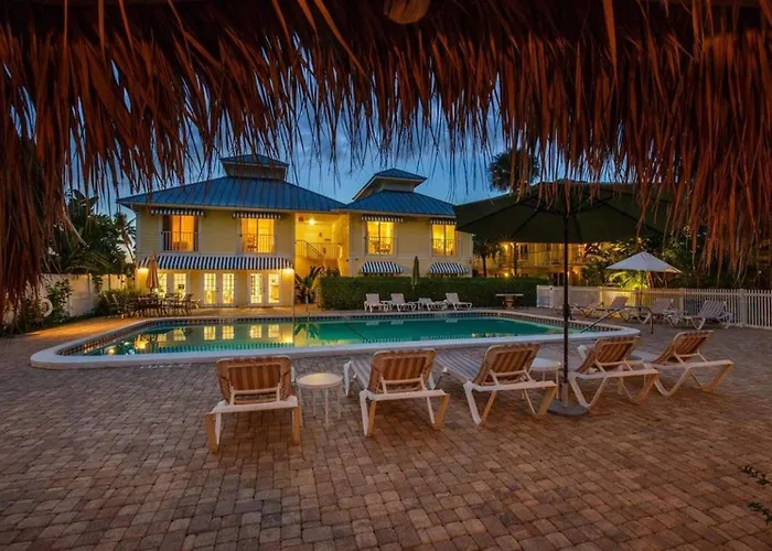 Naples Garden Inn