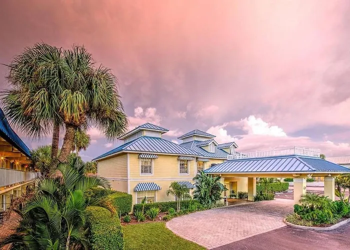 Naples Garden Inn