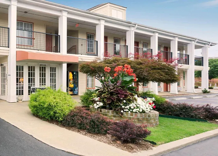 Super 8 By Wyndham Garner/Clayton/Raleigh Motel
