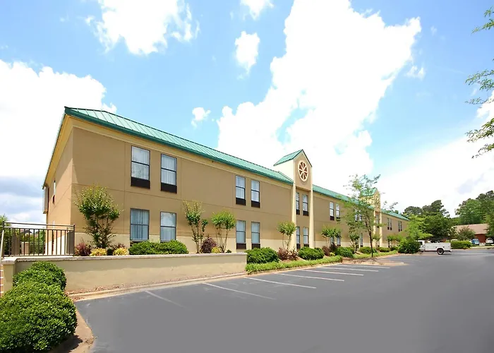 Best Western Plus Edison Inn
