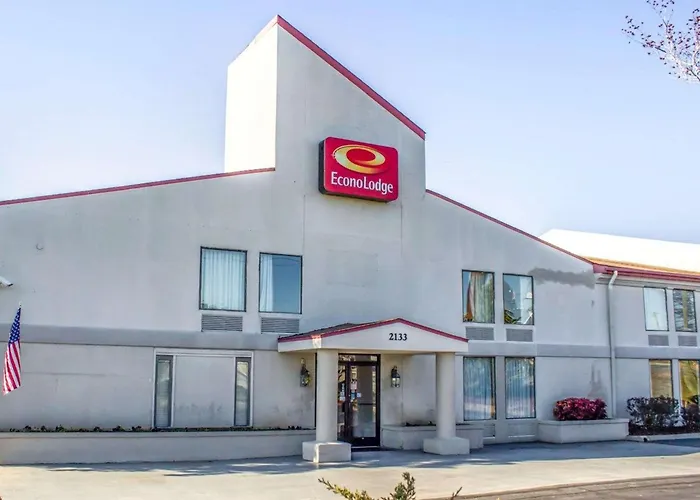 Econo Lodge Burlington I-40