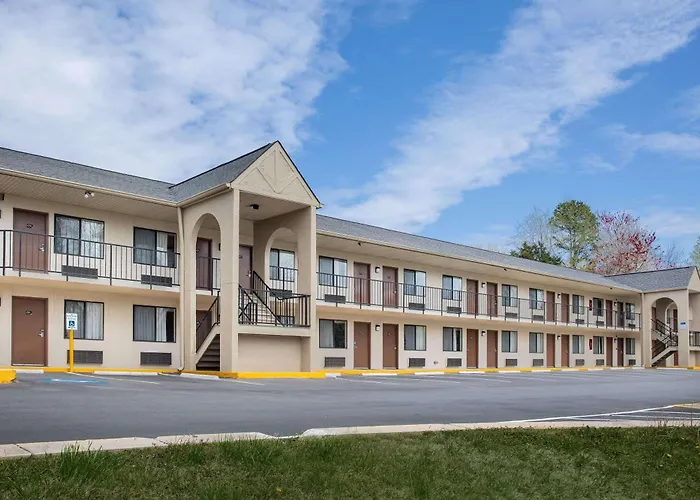 Super 8 By Wyndham Burlington Nc