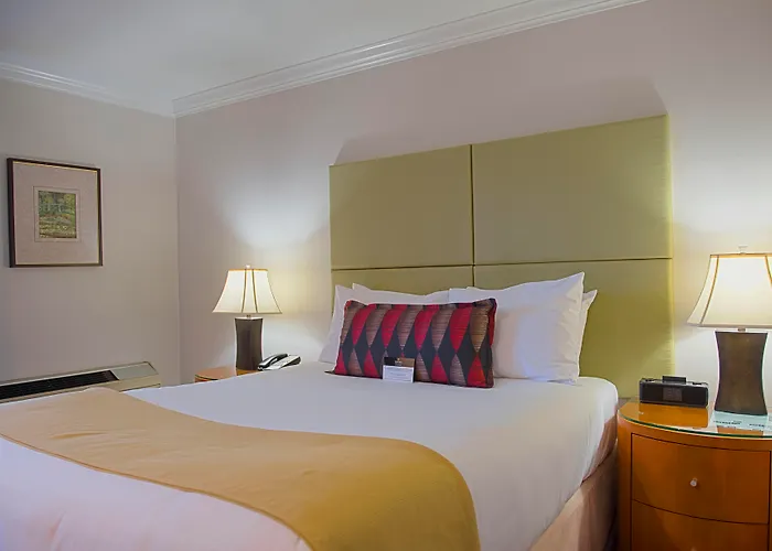 Executive Suites Hotel & Conference Center, Metro Vancouver Burnaby