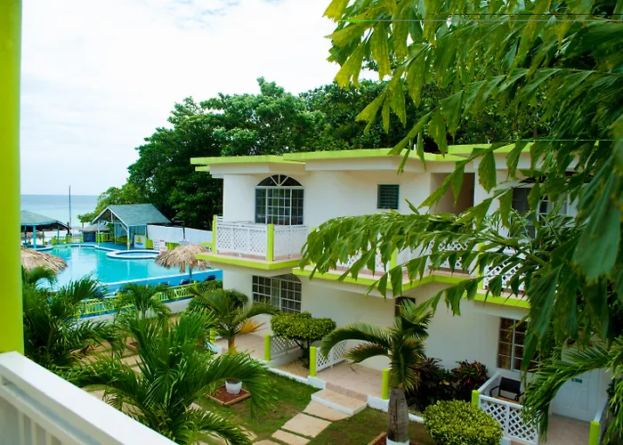 Fun Holiday Beach Resort Negril