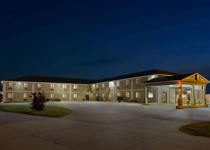 Super 8 By Wyndham Sikeston/Miner Area Hotel