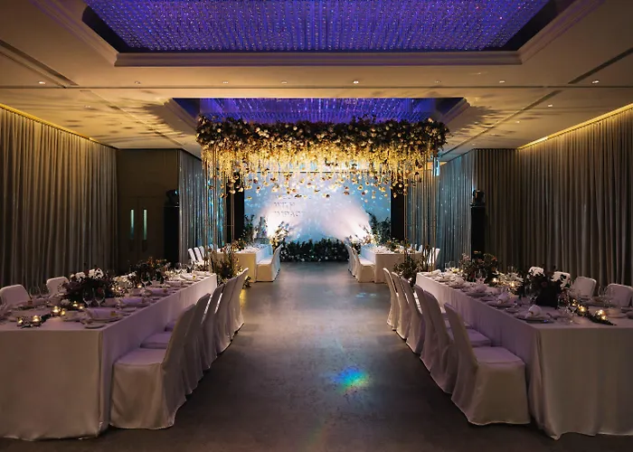 Eaton Hk - Langham Hospitality Group Hotel Hong Kong
