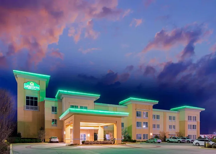 La Quinta By Wyndham Muskogee Hotel