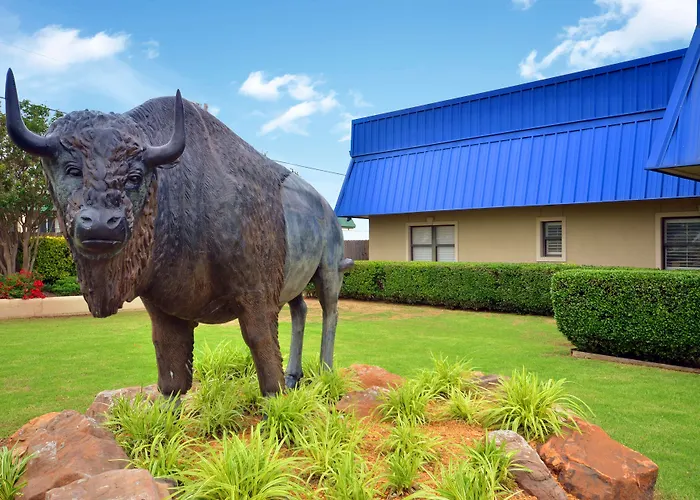Baymont By Wyndham Mcalester Hwy 69