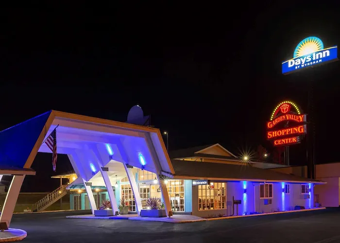 Rosewood Inn & Suites