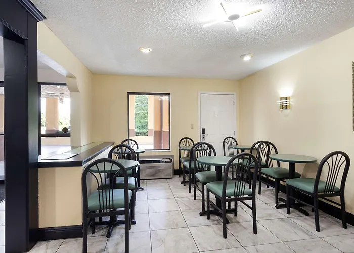 Econo Lodge Clinton