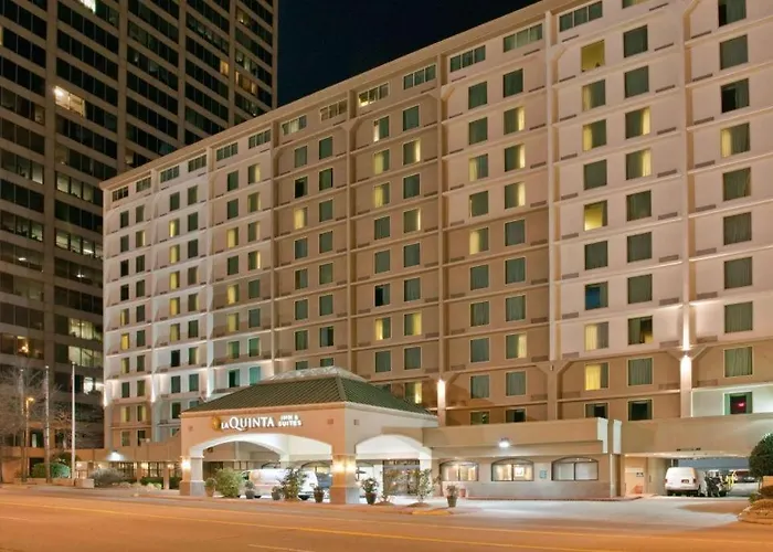 La Quinta Inn & Suites By Wyndham Downtown Conference Center Little Rock