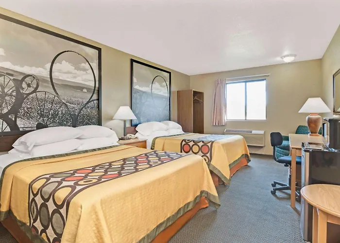 Super 8 By Wyndham Spokane/West Airway Heights