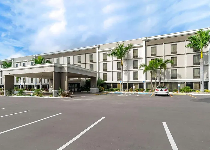Comfort Inn & Suites St Pete - Clearwater International Airport Pinellas Park