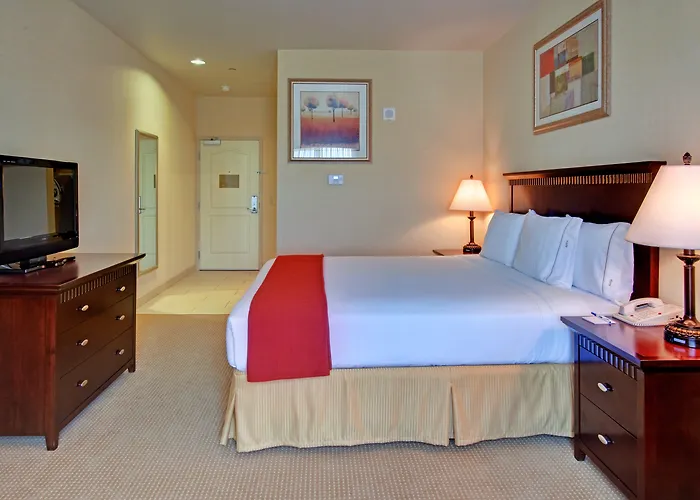 Holiday Inn Express & Suites Beaumont - Oak Valley By Ihg