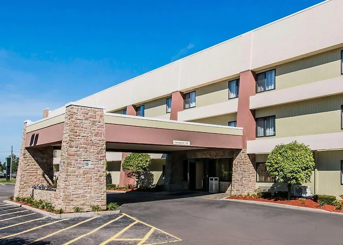 Quality Inn & Suites Warren - Detroit