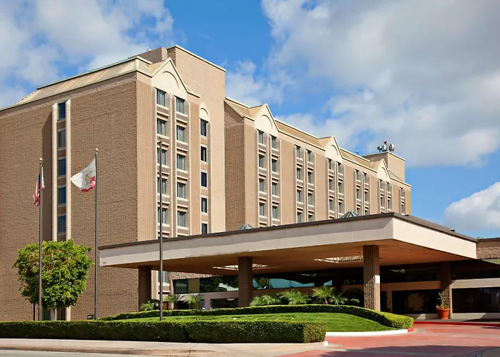 Doubletree By Hilton Whittier Hotel