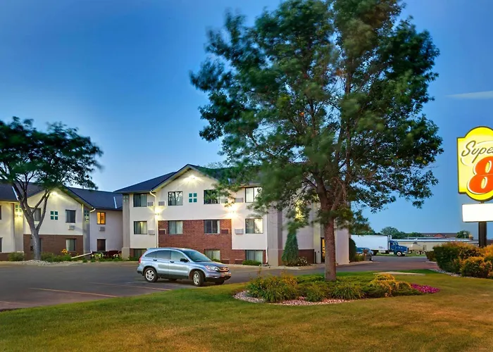 Super 8 By Wyndham Aberdeen East