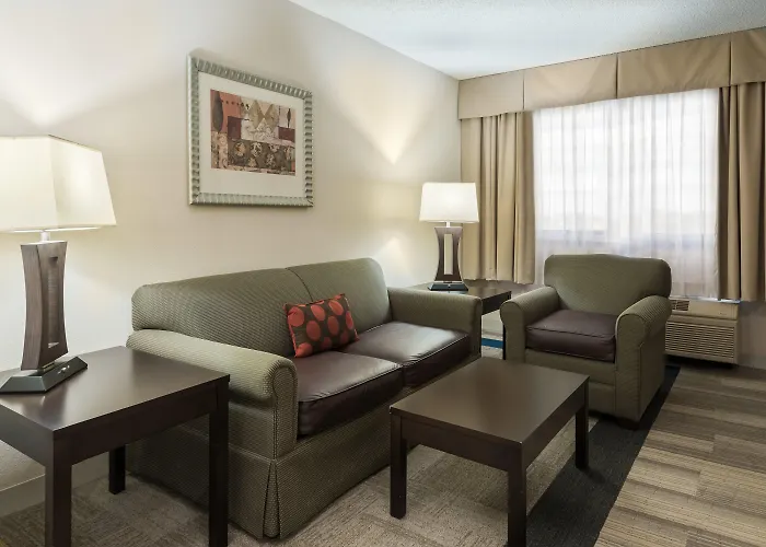 Holiday Inn Express Hotel & Suites Kendall East-Miami By Ihg