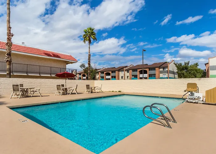 Red Roof Inn Phoenix- Midtown