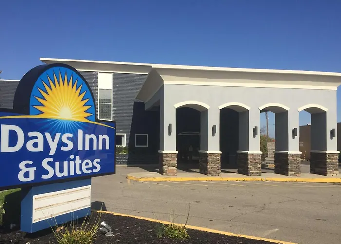 Days Inn & Suites By Wyndham Cincinnati North Springdale