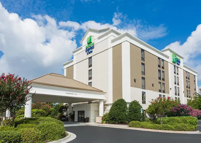 Holiday Inn Express & Suites Wilmington-University Center By Ihg