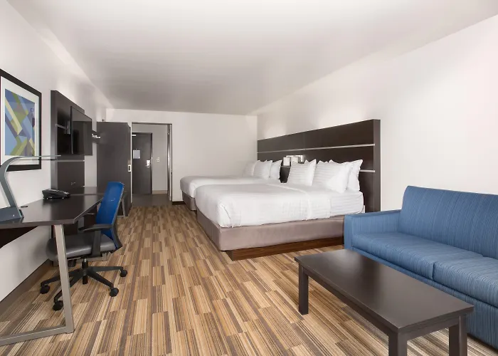 Holiday Inn Express & Suites Lincoln I - 80 By Ihg