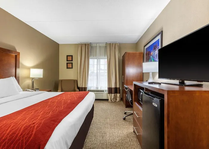 Comfort Inn & Suites Hamilton Place Chattanooga