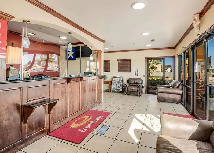 Econo Lodge Lubbock I-27
