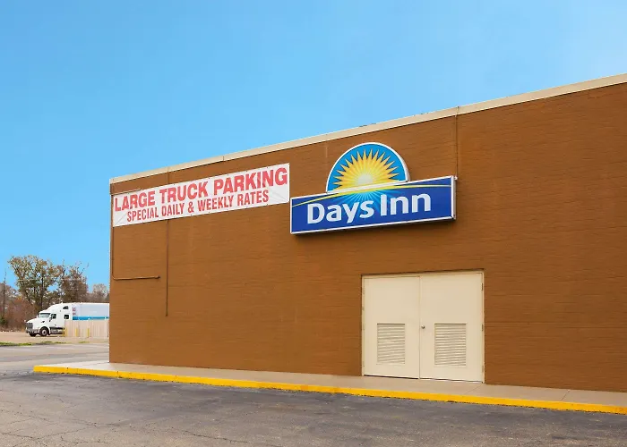 Baymont By Wyndham Lafayette Hotel